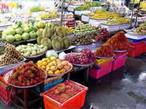 タイ・チャンタブリーの地元の果物市場