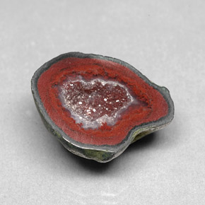 9.86カラットの天然マルチカラーアゲートジオード（18.2×13.6 mm・ファンシーシェイプ）