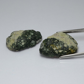 カラットの天然マルチカラーアゲートジオード（27.2×18.7 mm・ファンシーシェイプ）