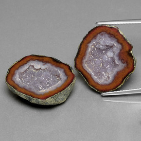 カラットの天然マルチカラーアゲートジオード（19.9×18.4 mm・ファンシーシェイプ）