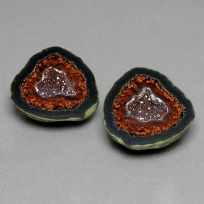 カラットの天然マルチカラーアゲートジオード（19.1×18.2 mm・ファンシーシェイプ）