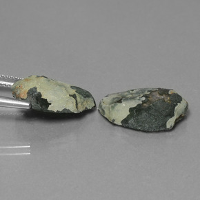 カラットの天然マルチカラーアゲートジオード（16.6×11.3 mm・ファンシーシェイプ）