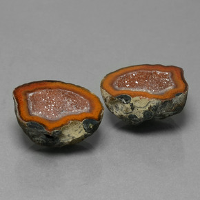 21.80カラットの天然マルチカラーアゲートジオード（18.1×15.4 mm・ファンシーシェイプ）