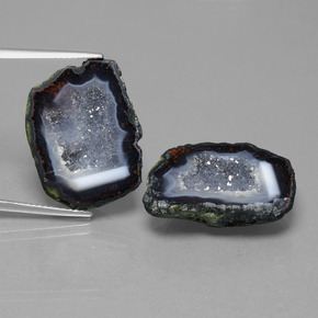32.12カラットの天然マルチカラーアゲートジオード（22.2×16.8 mm・ファンシーシェイプ）