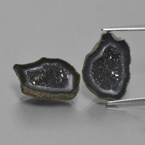 カラットの天然マルチカラーアゲートジオード（16.9×12 mm・ファンシーシェイプ）