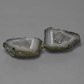 23.90カラットの天然マルチカラーアゲートジオード（22.2×14.6 mm・ファンシーシェイプ）
