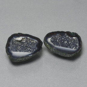29.65カラットの天然マルチカラーアゲートジオード（21.8×20.9 mm・ファンシーシェイプ）