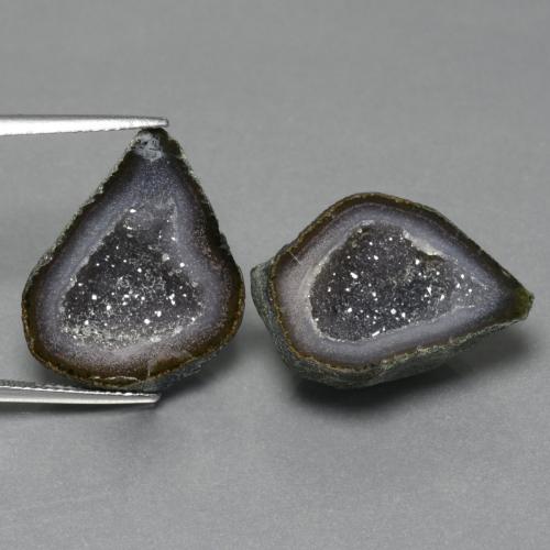 26.34カラットの天然マルチカラーアゲートジオード（22.7×18.4 mm・ファンシーシェイプ）