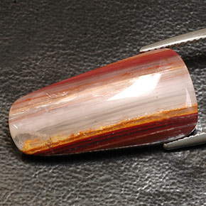 11.21カラットの天然マルチカラーアゲート（26.1×13 mm・透明）