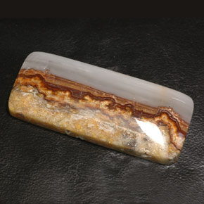45.73カラットの天然マルチカラーアゲート（44.7×19 mm・透明）