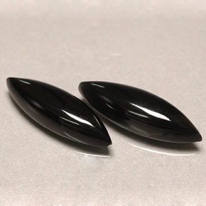 カラットの天然黒アゲート（16.2×5.1 mm・マーキス）