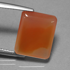 9.32カラットの天然オレンジアゲート（14.5×11.7 mm・透明）