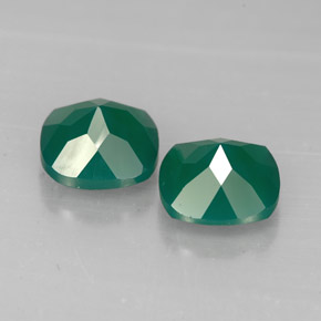 カラットの天然グリーンアゲート（7.1×7.1 mm・透明）