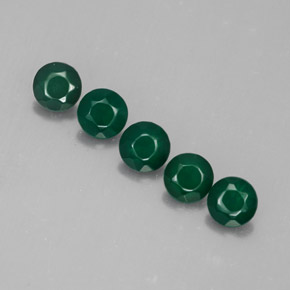 カラットの天然グリーンアゲート（4.09 mm・透明）