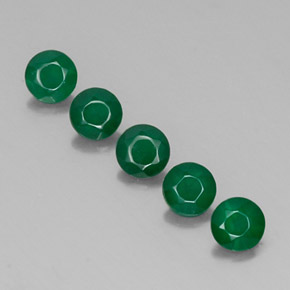 カラットの天然グリーンアゲート（4.03 mm・透明）
