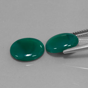 カラットの天然グリーンアゲート（11.9×9.9 mm・透明）