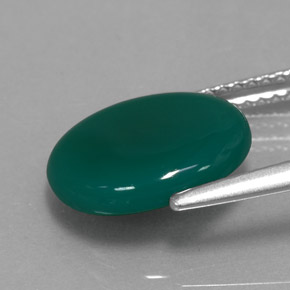2.75カラットの天然グリーンアゲート（12×10 mm・透明）