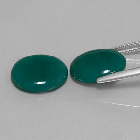 カラットの天然グリーンアゲート（11.1×9.1 mm・透明）