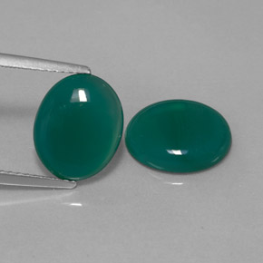 カラットの天然グリーンアゲート（11.1×9.1 mm・透明）