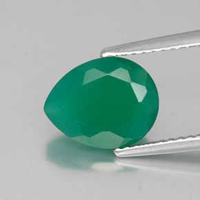 2.38カラットの天然グリーンアゲート（10.1×8.1 mm・透明）