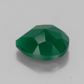 2.57カラットの天然グリーンアゲート（10.2×8.1 mm・透明）