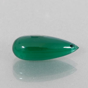 4.34カラットの天然グリーンアゲート（16.7×6.2 mm・透明）