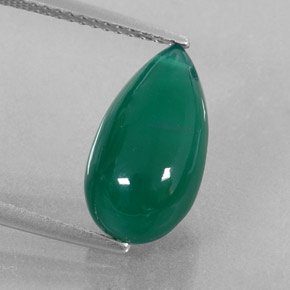 5.48カラットの天然グリーンアゲート（14.3×7.8 mm・透明）