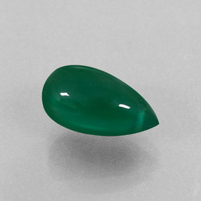 2.56カラットの天然グリーンアゲート（11.1×6 mm・透明）