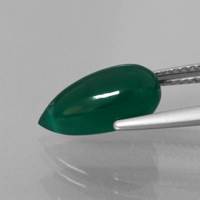 3.28カラットの天然グリーンアゲート（12.9×6.3 mm・透明）