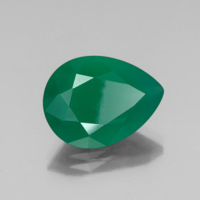 6.50カラットの天然グリーンアゲート（16×12 mm・透明）