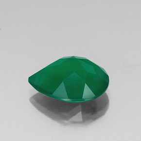 6.88カラットの天然グリーンアゲート（15.8×12 mm・透明）