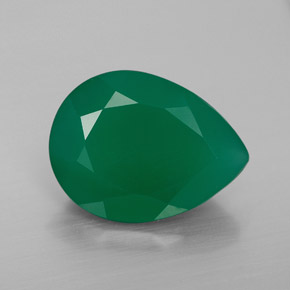 7.40カラットの天然グリーンアゲート（15.8×12 mm・透明）