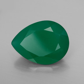 7.40カラットの天然グリーンアゲート（15.8×12 mm・透明）