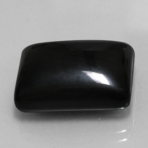 18.30カラットの天然黒アゲート（18.5×13.9 mm・バゲット）