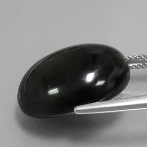 18.59カラットの天然黒アゲート（18.9×16 mm・オーバルカット）