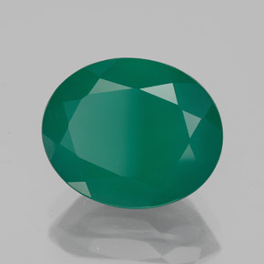 3.99カラットの天然グリーンアゲート（11.8×9.8 mm・透明）