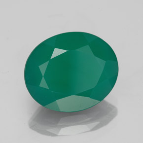 3.78カラットの天然グリーンアゲート（11.9×10 mm・透明）