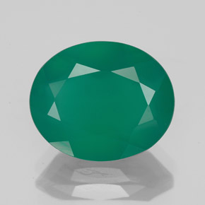 4.35カラットの天然グリーンアゲート（12.2×10.1 mm・透明）