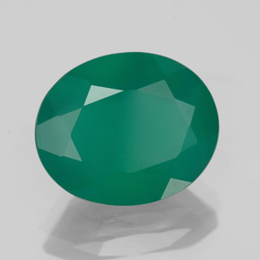 4.35カラットの天然グリーンアゲート（12.2×10.1 mm・透明）