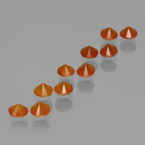 カラットの天然オレンジアゲート（4.22 mm・ラウンドカット）