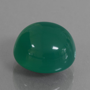 8.33カラットの天然グリーンアゲート（12.3×11.3 mm・オーバルカット）