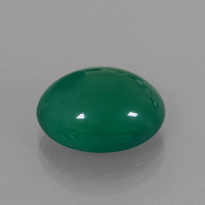 5.74カラットの天然ミディアムグリーンアゲート（13.1×10.6 mm・オーバルカット）