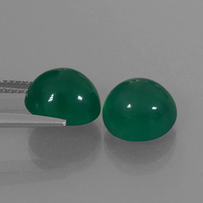カラットの天然グリーンアゲート（8.9×8.3 mm・オーバルカット）