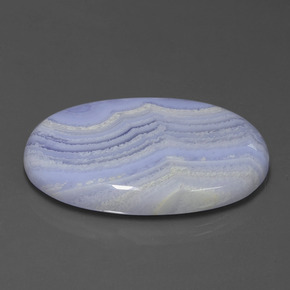 57.92カラットの天然ラベンダーアゲート（40.1×25.2 mm・オーバルカット）
