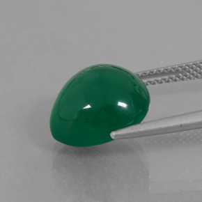 6.45カラットの天然ミディアムグリーンアゲート（12.1×11.5 mm・洋梨の形）
