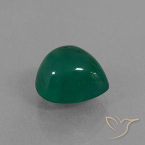 2.47カラットの天然ミディアムダークグリーン瑪瑙、洋梨の形、半透明