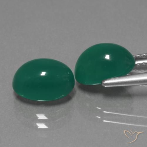 Shop natural 4.93ct ミディアムグリーン 瑪瑙 gems, 楕円形, from インド at GemSelect. In stock, global shipping!