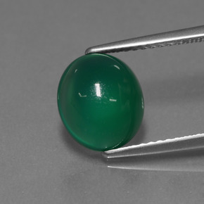 3.01カラットの天然グリーンアゲート（9.7×8.5 mm・オーバルカット）