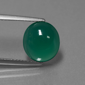 3.39カラットの天然ミディアムダークグリーンアゲート（10.1×9.2 mm・オーバルカット）