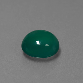 3.39カラットの天然ミディアムダークグリーンアゲート（10.1×9.2 mm・オーバルカット）